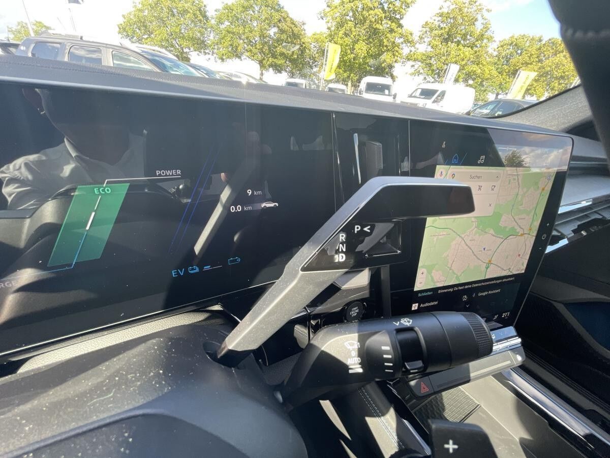 Renault Rafale E-TECH EspritAlpine Solarbay