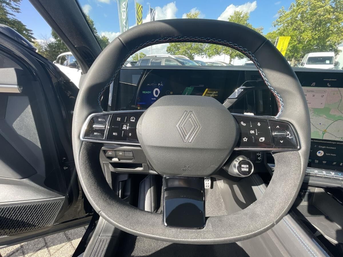 Renault Rafale E-TECH EspritAlpine Solarbay