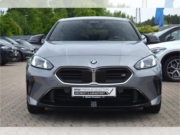 BMW M135i xDrive LiveCptProf, Ad.LED, Dr.Ass.Prof, Parkassistenz Prof, Lenkradhzg. uvm.