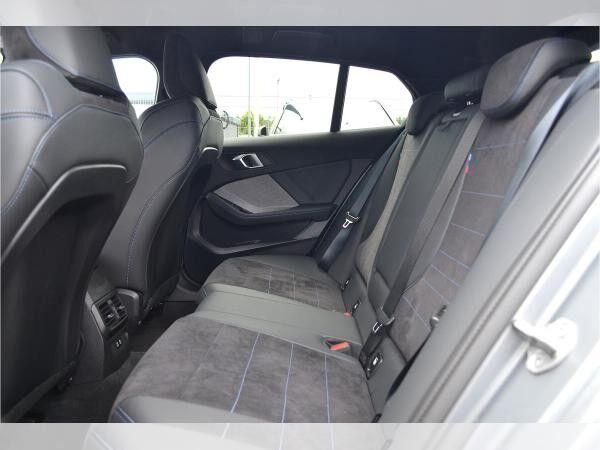 BMW M135i xDrive LiveCptProf, Ad.LED, Dr.Ass.Prof, Parkassistenz Prof, Lenkradhzg. uvm.