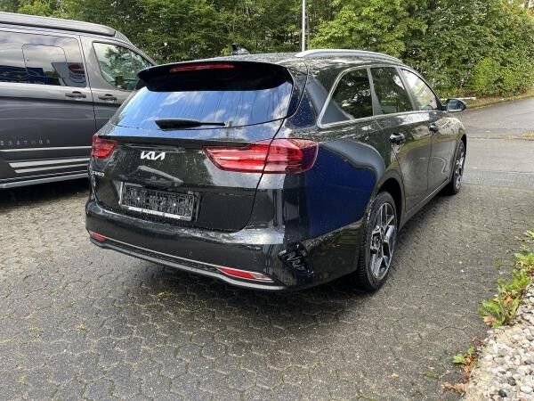 Kia Ceed 1.5 T-GDI MHEV DCT Ultimate Ed. Sportsw.