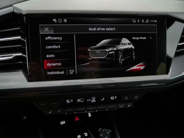 Audi Q4 e-tron Q4 Sportback e-tron 35 S line AHK*Matrix*RFK*