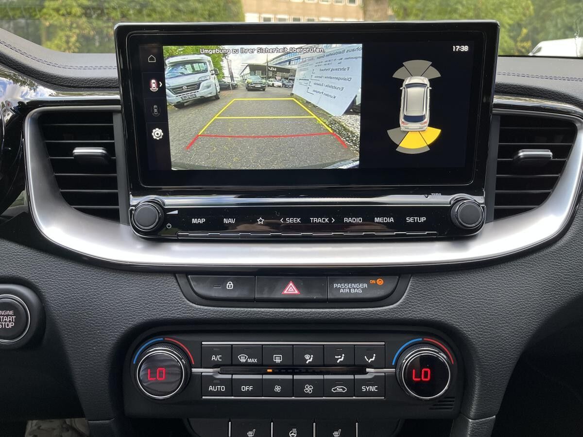 Kia Ceed SW 1.5 T-GDI MHEV DCT Ultimate Edition, Sound, Style