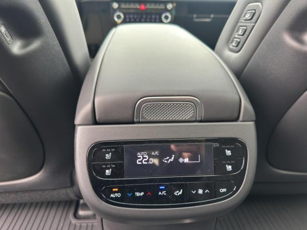 Hyundai IONIQ 9 🔋⚡️PERFORMANCE 6-SITZER -110kWh 4WD UNIQ + PANORAMA  🔋⚡️ ‼️‼️