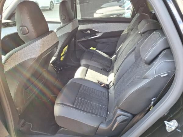 Peugeot 5008 GT - Hybrid - 145 PS + Winter-Paket + Drive Assist Plus - Vorführwagen
