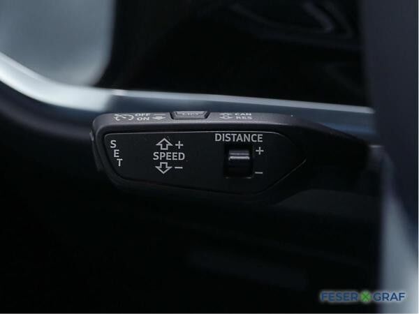 Audi Q3 advanced 35 TFSI S tronic ACC Navi AHK 19