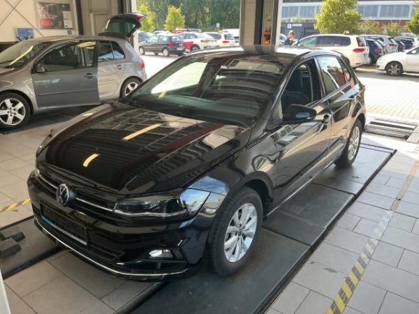 Volkswagen Polo 1.0 TSI Highline DSG Navi ACC LED Sitzhzg