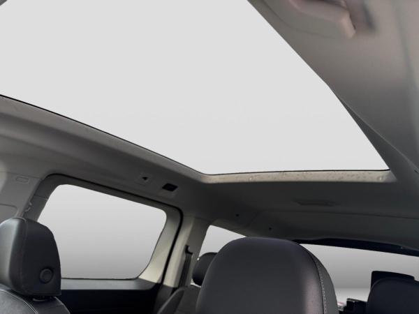 Volkswagen Caddy Maxi Edition 1,5TSI DSG NAVI AGR PANO KEYLESS