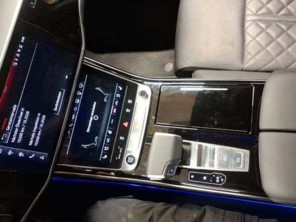 Audi A8 60 TFSIe qu. *dig.Matrix*Pano*HuD*Air*B&O*