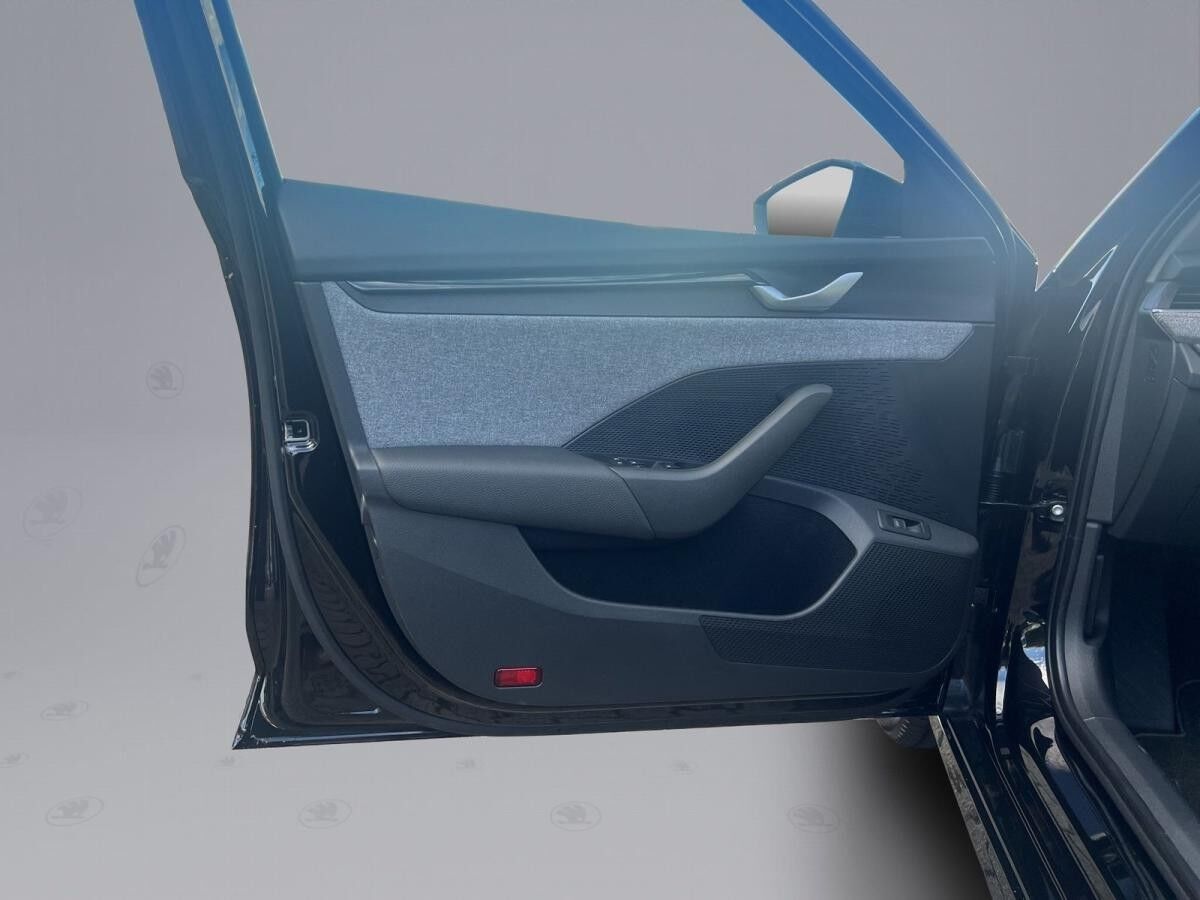 Skoda Octavia Combi Tour 2.0 TDI DSG AHK LED NAVI DAB