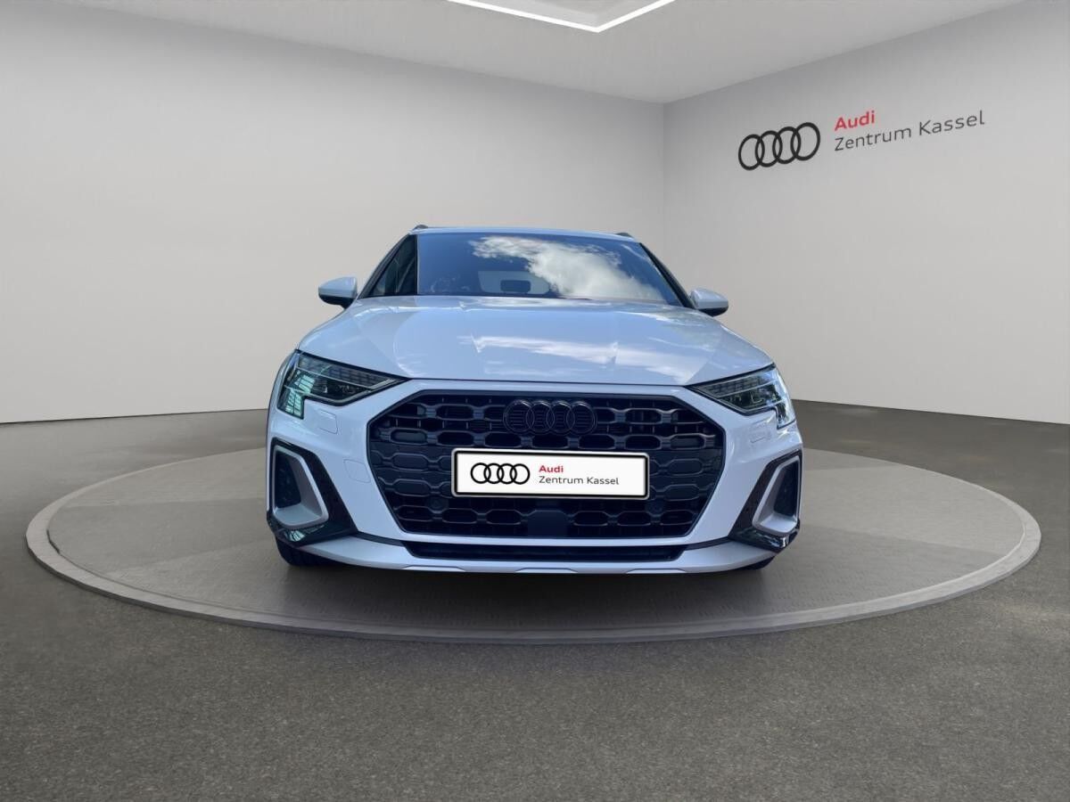 Audi A3 allstreet 35 TFSI LED Navi AHK Sportsitze