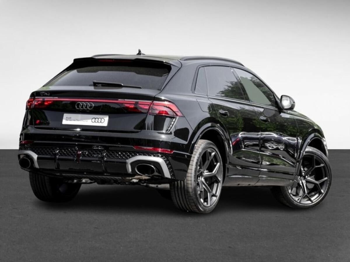 Audi RS Q8 performance tiptronic Pano+Carbon+B&O+Massage+AHK+Laser+
