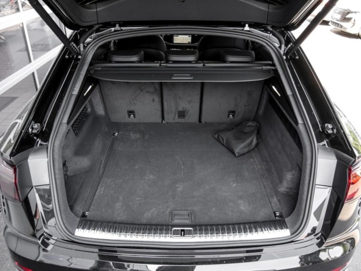 Audi RS Q8 performance tiptronic Pano+Carbon+B&O+Massage+AHK+Laser+