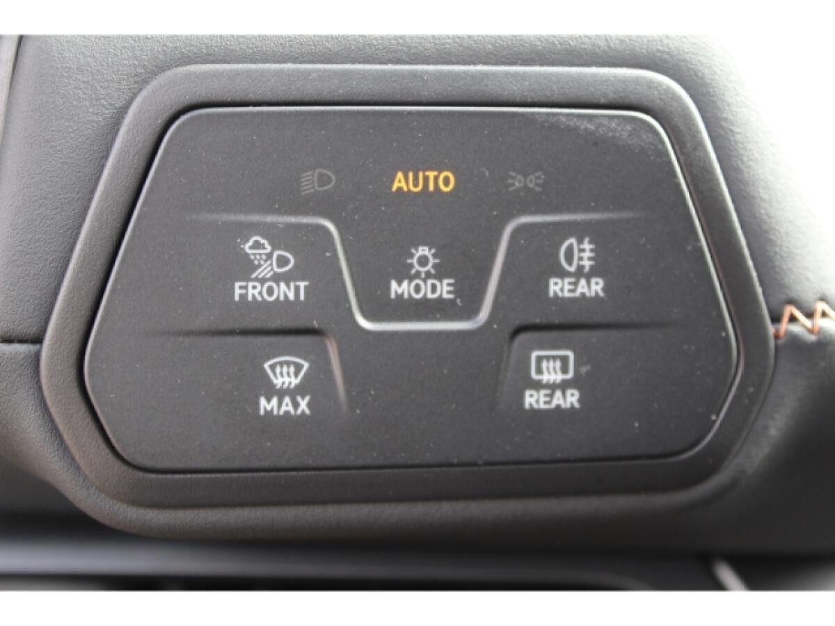 Cupra Born 60kWh 5-J-GARANTIE NAVI LED KAMERA ACC SHZ 19