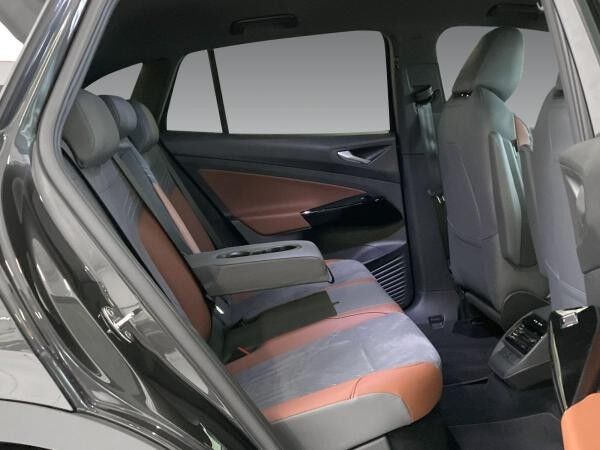 Volkswagen ID.4 Pro Performance LED Rear View Navi
