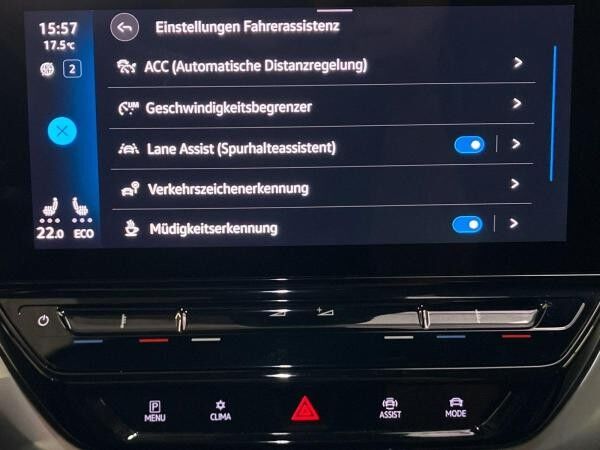 Volkswagen ID.4 Pro Performance LED Rear View Navi