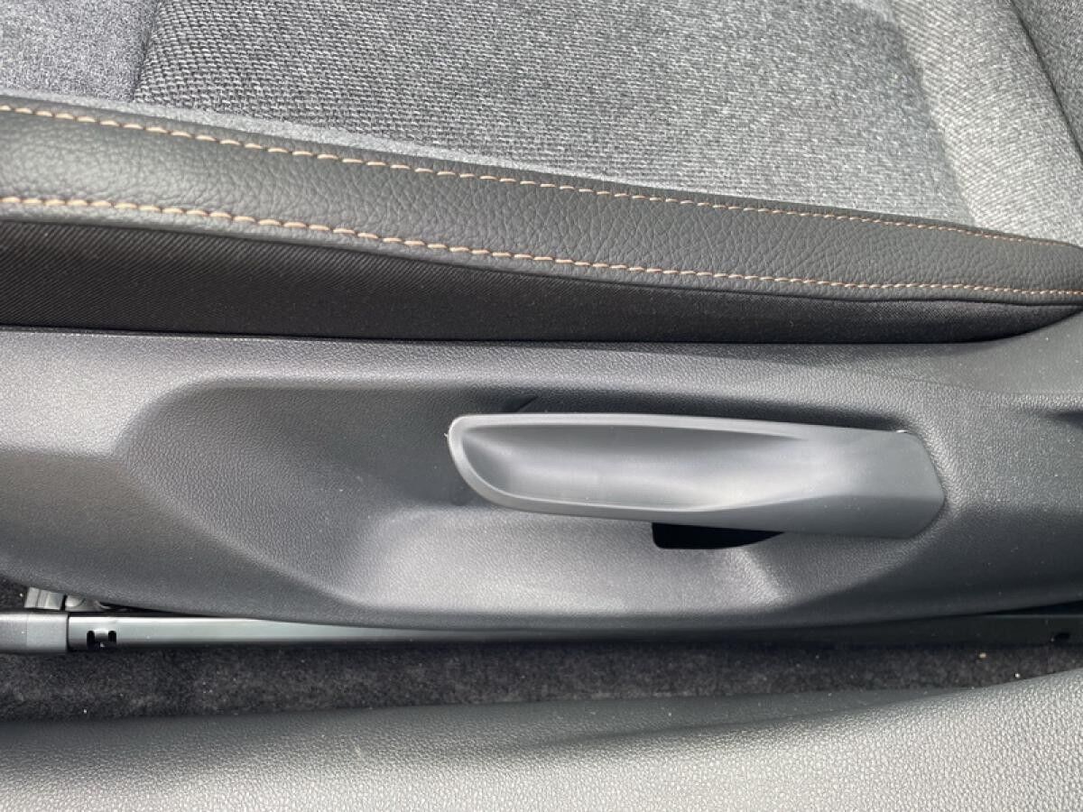 Skoda Octavia Skoda Octavia Combi IV 2.0 TDI DSG Tour *PRIVAT*SOFORT* l ACC l MATRIX l KESSY l 2x PDC l NAVI l