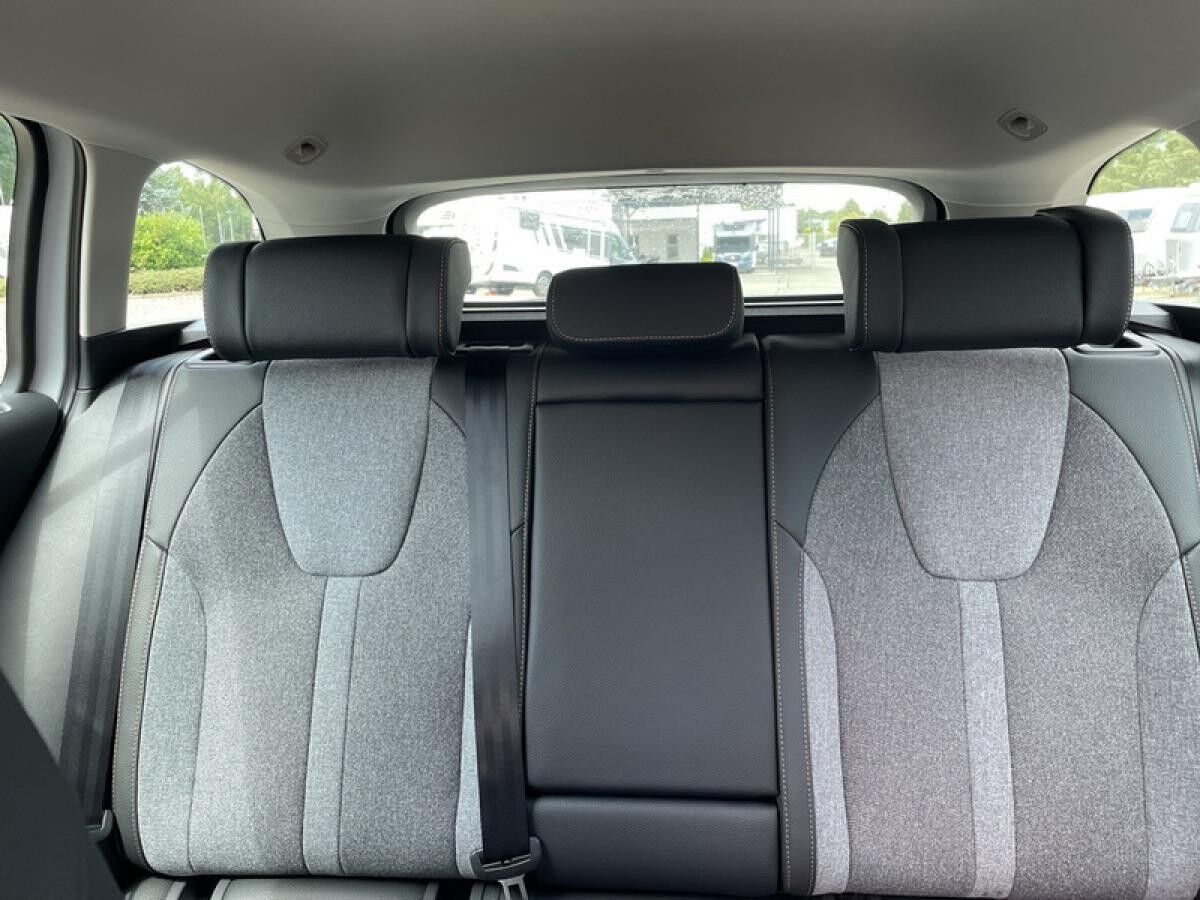 Skoda Octavia Skoda Octavia Combi IV 2.0 TDI DSG Tour *PRIVAT*SOFORT* l ACC l MATRIX l KESSY l 2x PDC l NAVI l