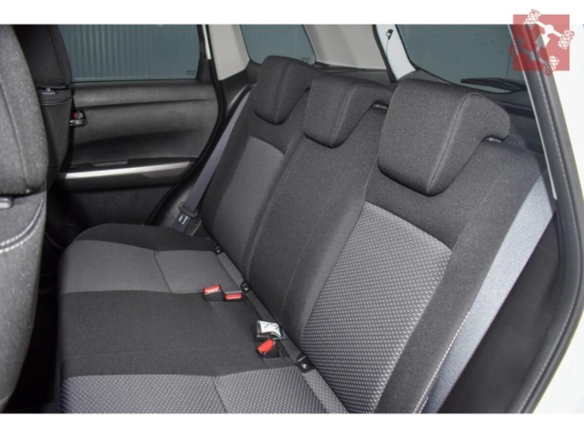 Suzuki Vitara Comfort 1.4l Hybrid Navi LED ACC Apple