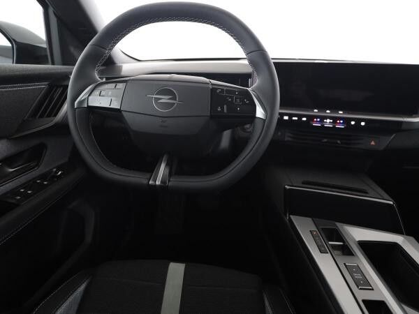 Opel Grandland Edition mit Allwetterreifen, Tech-Paket, Komfort-Paket