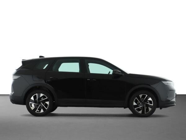 Opel Grandland Edition mit Allwetterreifen, Tech-Paket, Komfort-Paket