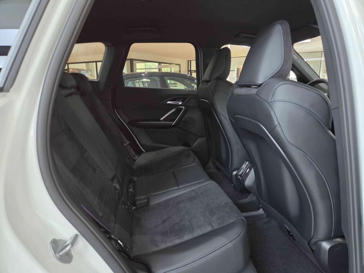 BMW iX1 xDrive30 M Sport Pro || RFK AHK Keyless 19Z