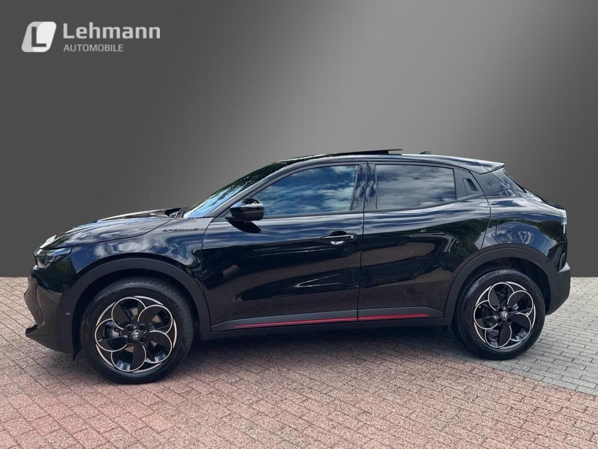 Alfa Romeo Junior Ibrida SPECIALE -Panoramadach  Technologie-Sport-Paket