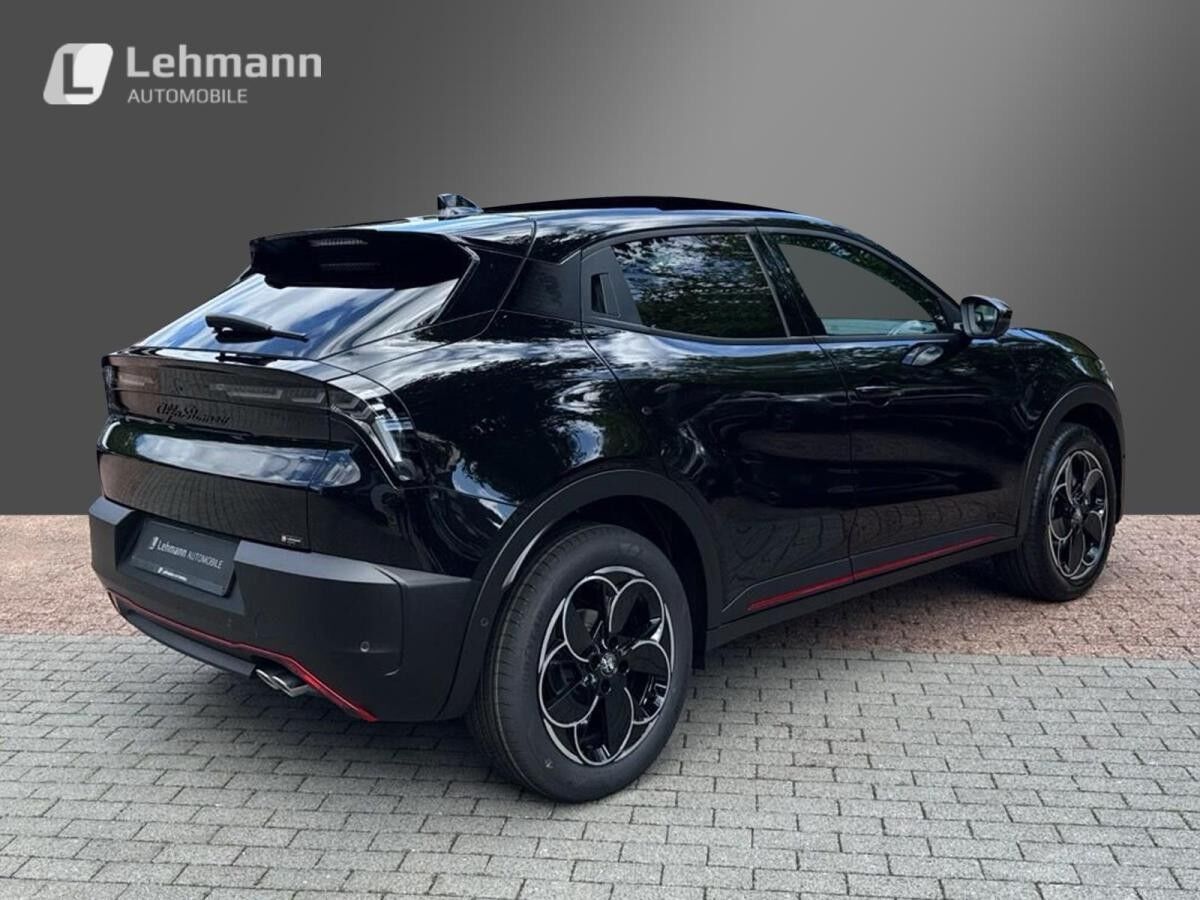 Alfa Romeo Junior Ibrida SPECIALE -Panoramadach  Technologie-Sport-Paket