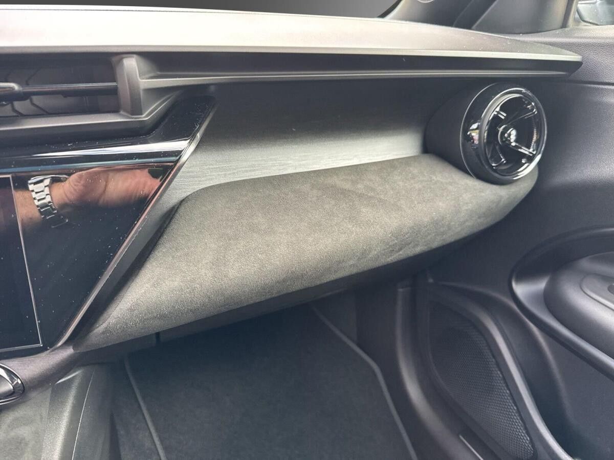 Alfa Romeo Junior Ibrida SPECIALE -Panoramadach  Technologie-Sport-Paket