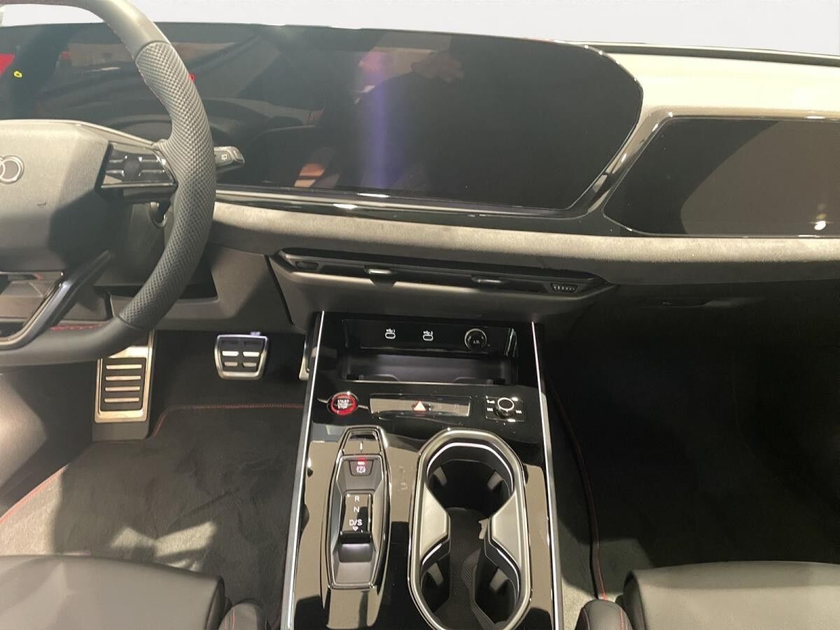 Audi A6 Avant TFSI quattro 270 kW S tronic(MT)