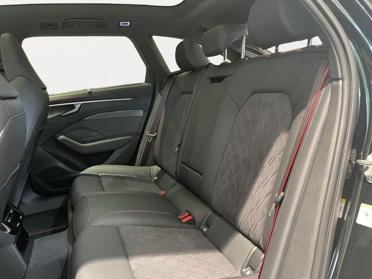 Audi A6 Avant TFSI quattro 270 kW S tronic(MT)