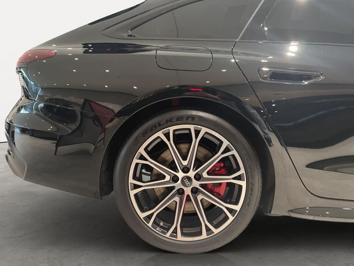 Audi A6 Avant TFSI quattro 270 kW S tronic(MT)