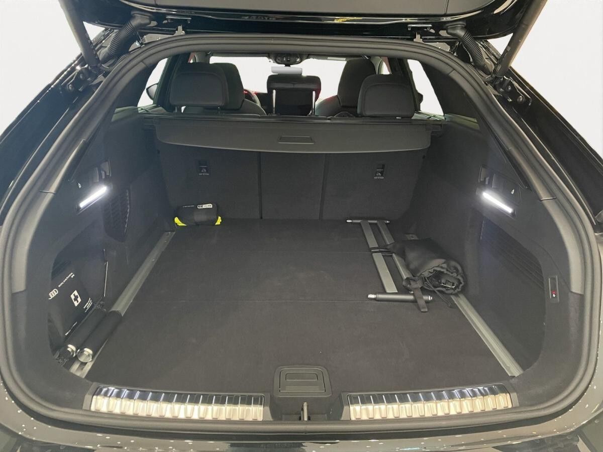 Audi A6 Avant TFSI quattro 270 kW S tronic(MT)