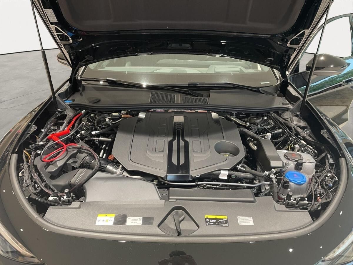 Audi A6 Avant TFSI quattro 270 kW S tronic(MT)