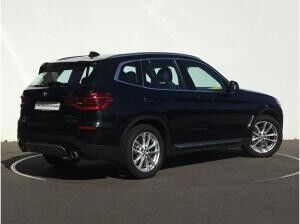 BMW X3 xDrive30i LUXURY+PANO+HUD+AHK+LED+KAMERA
