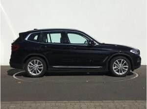 BMW X3 xDrive30i LUXURY+PANO+HUD+AHK+LED+KAMERA