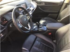 BMW X3 xDrive30i LUXURY+PANO+HUD+AHK+LED+KAMERA