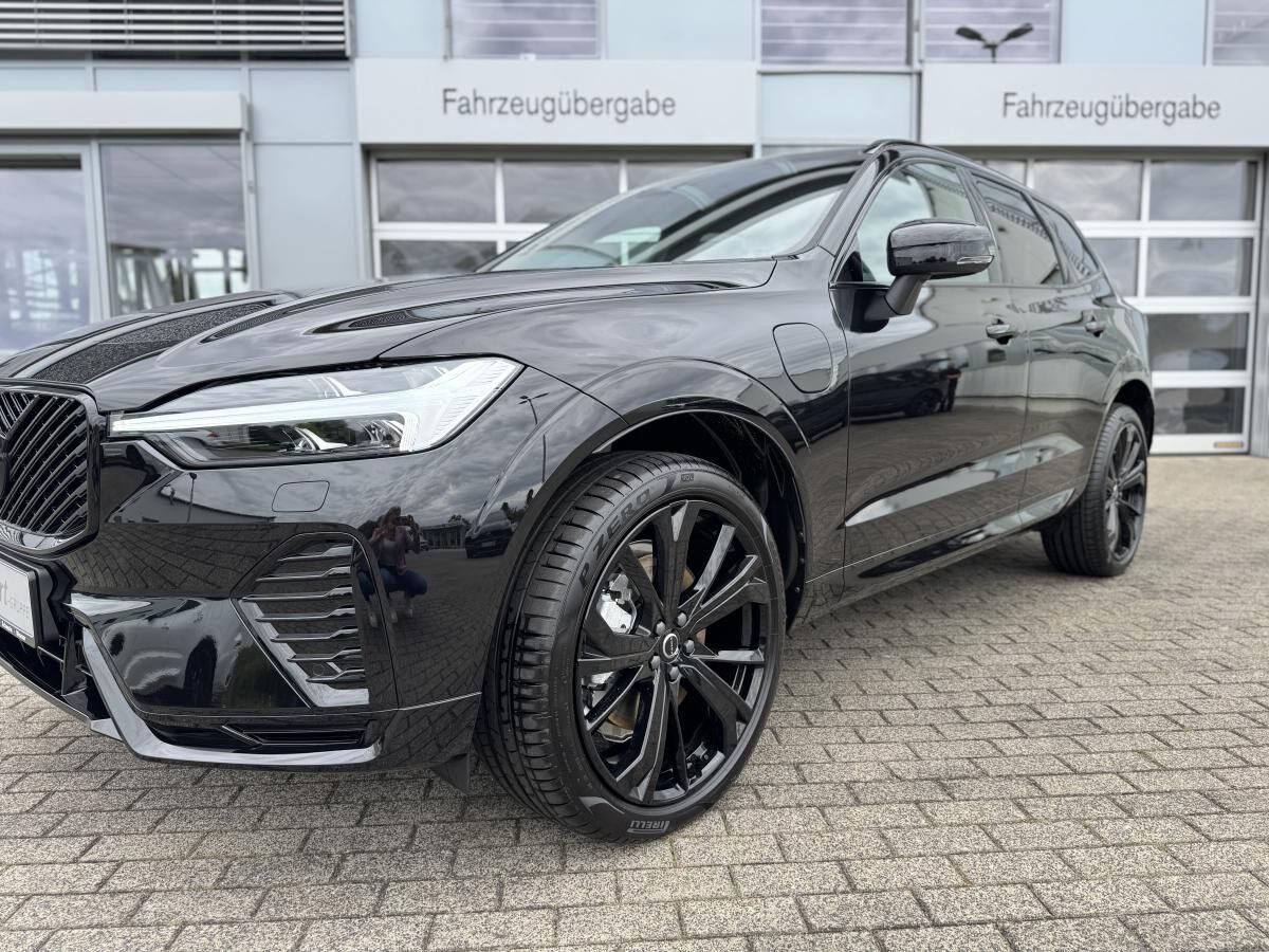 Volvo XC60 T6 AWD PLUS BLACK EDITION - sofort lief. -