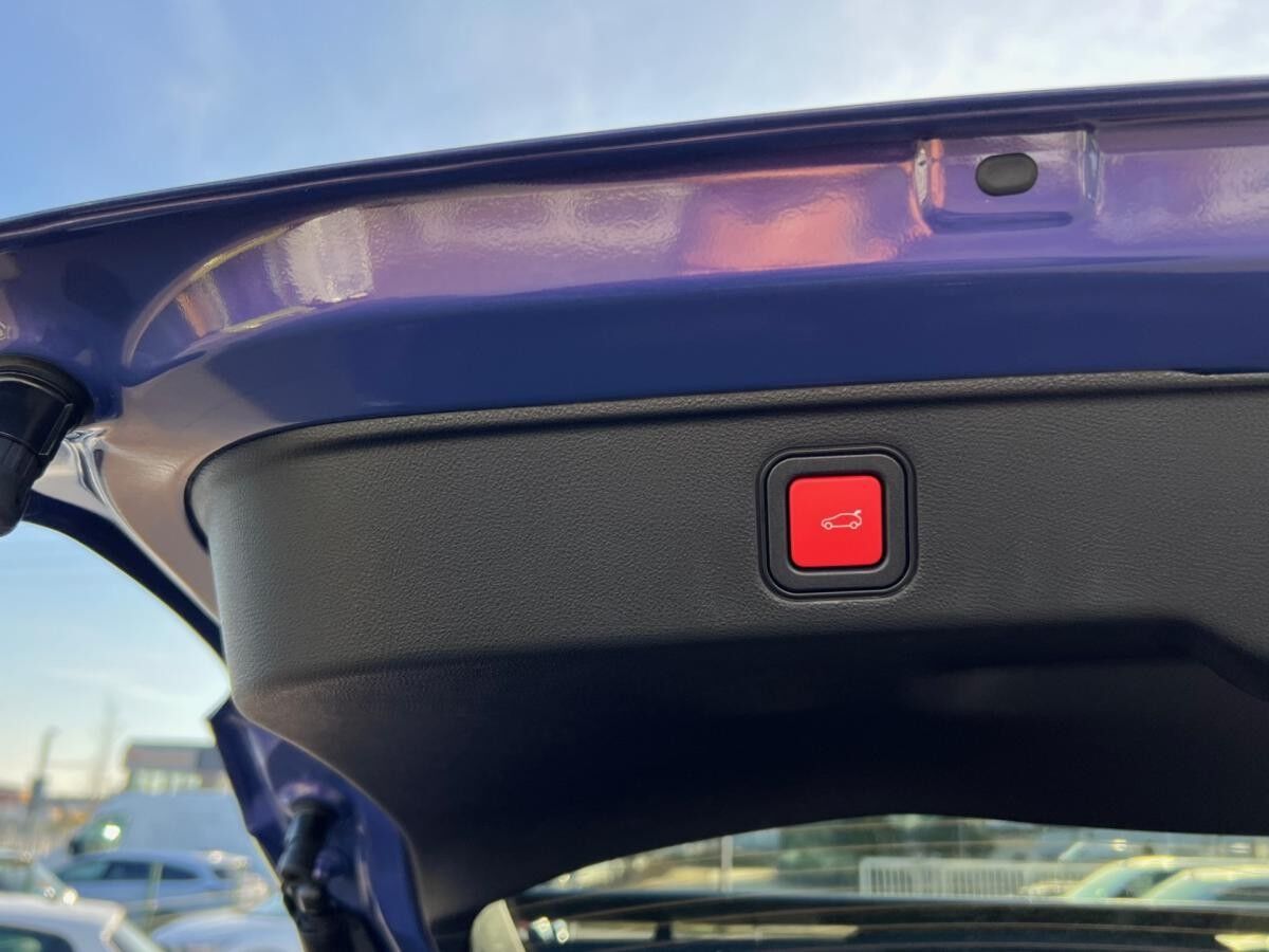 Abarth 600e 207 kW Scorpionissima *sofort verfügbar*