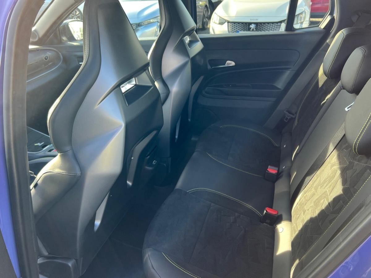 Abarth 600e 207 kW Scorpionissima *sofort verfügbar*