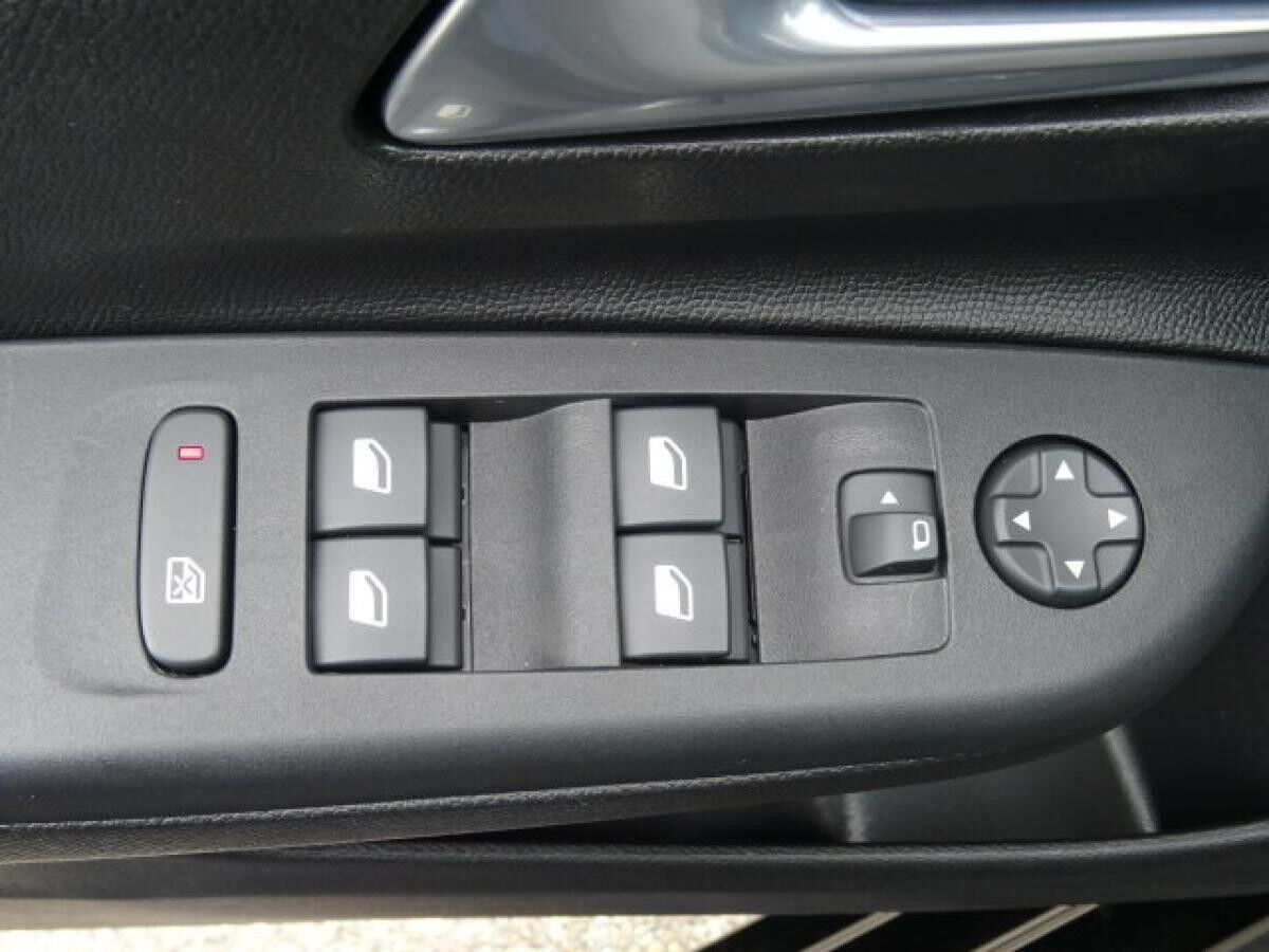 Opel Corsa Edition SH/ LH/Parkpilot hi. Allwetterreifen Klima