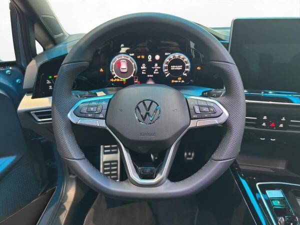 Volkswagen Golf VIII 1.5 eTSI DSG R-Line | PANO | LED |