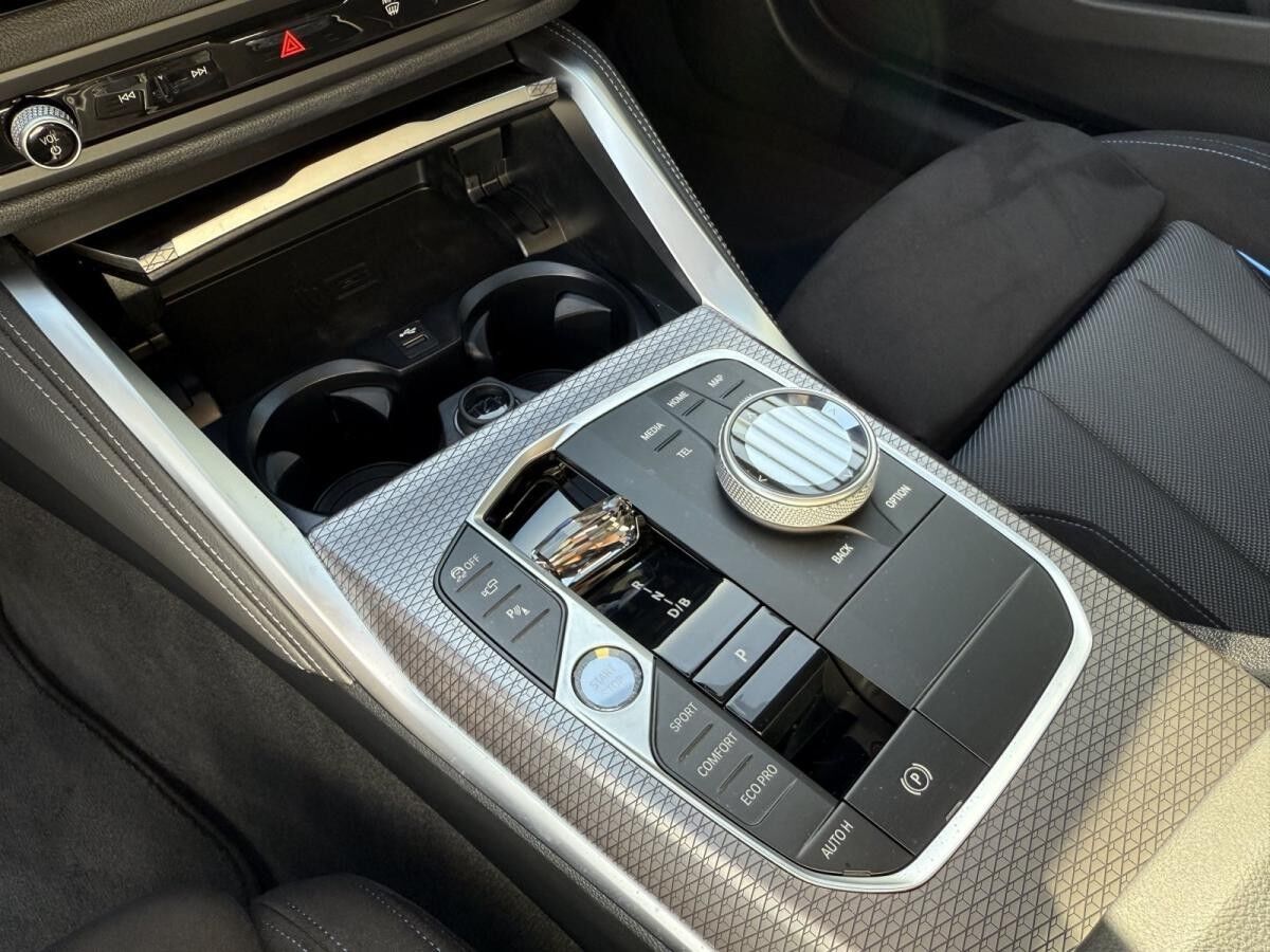 BMW i4 xDrive40 M Sport //Stop&Go AHK FACELIFT