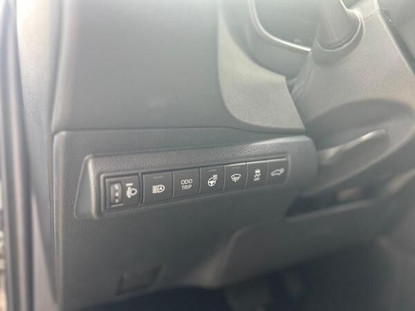 Toyota Corolla Teamplayer 1,8 l TS Navi ACC SHZ 1,99% el. Heck