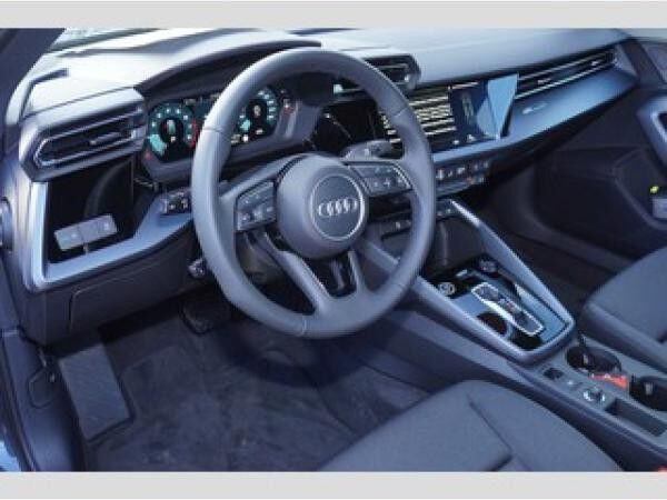 Audi A3 Sportback 30 TFSI S tronic Navi Einparkhilfe Smartphone