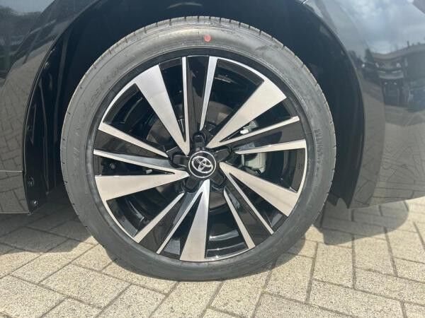 Toyota Corolla Teamplayer 1,8 l TS Navi ACC SHZ 1,99% el. Heck