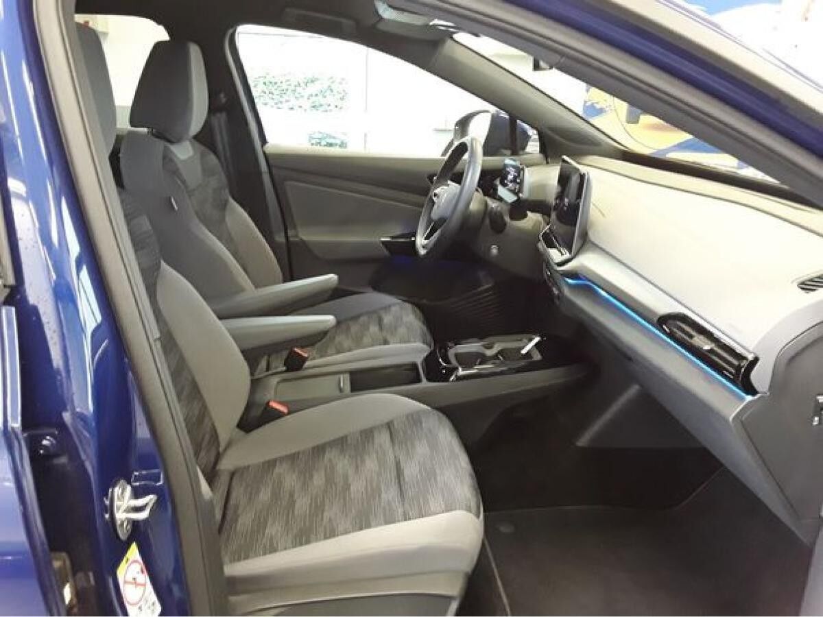 Volkswagen ID.4 Move Navi LED ACC Stdhzg SHZ PDC