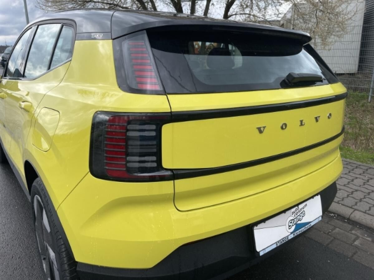 Volvo EX30 Single Motor Extended Range Plus *sofort verfügbar!!*