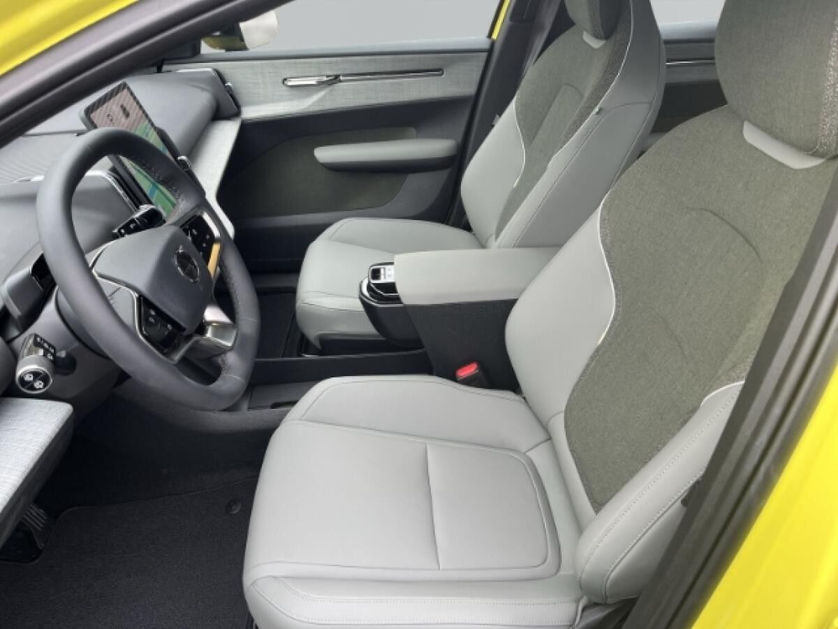 Volvo EX30 Single Motor Extended Range Plus *sofort verfügbar!!*