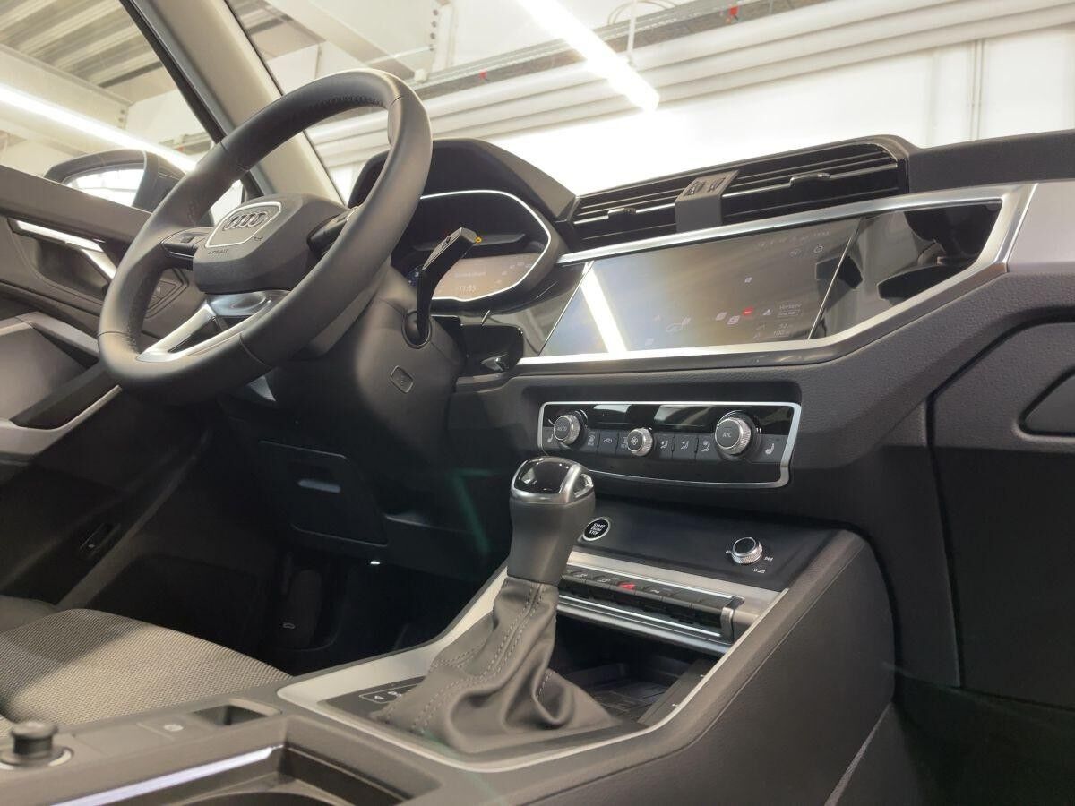 Audi Q3 advanced 35 TFSI AHK LED Navi ACC virtual